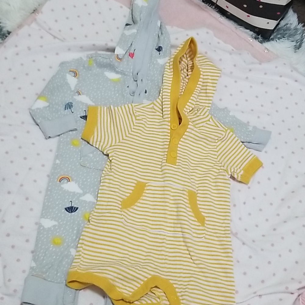 Unisex baby outfit